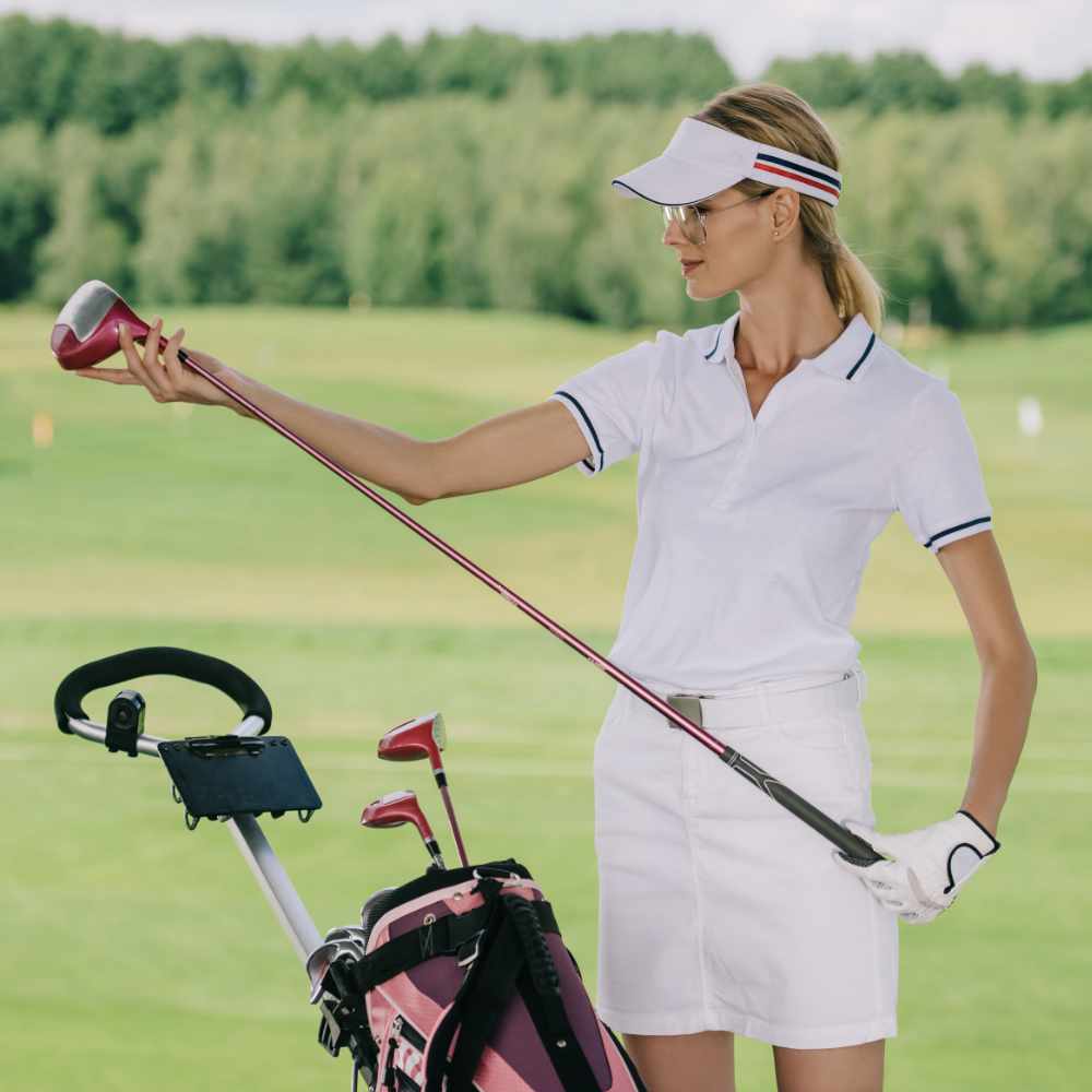 Proper Women's Golf Attire